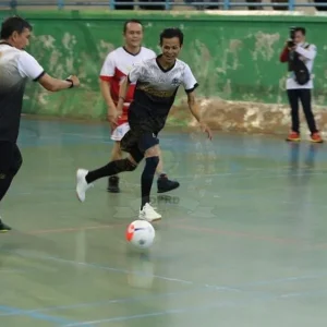 656BFA97-31CC-4645-B912-0C7C0B4A745F